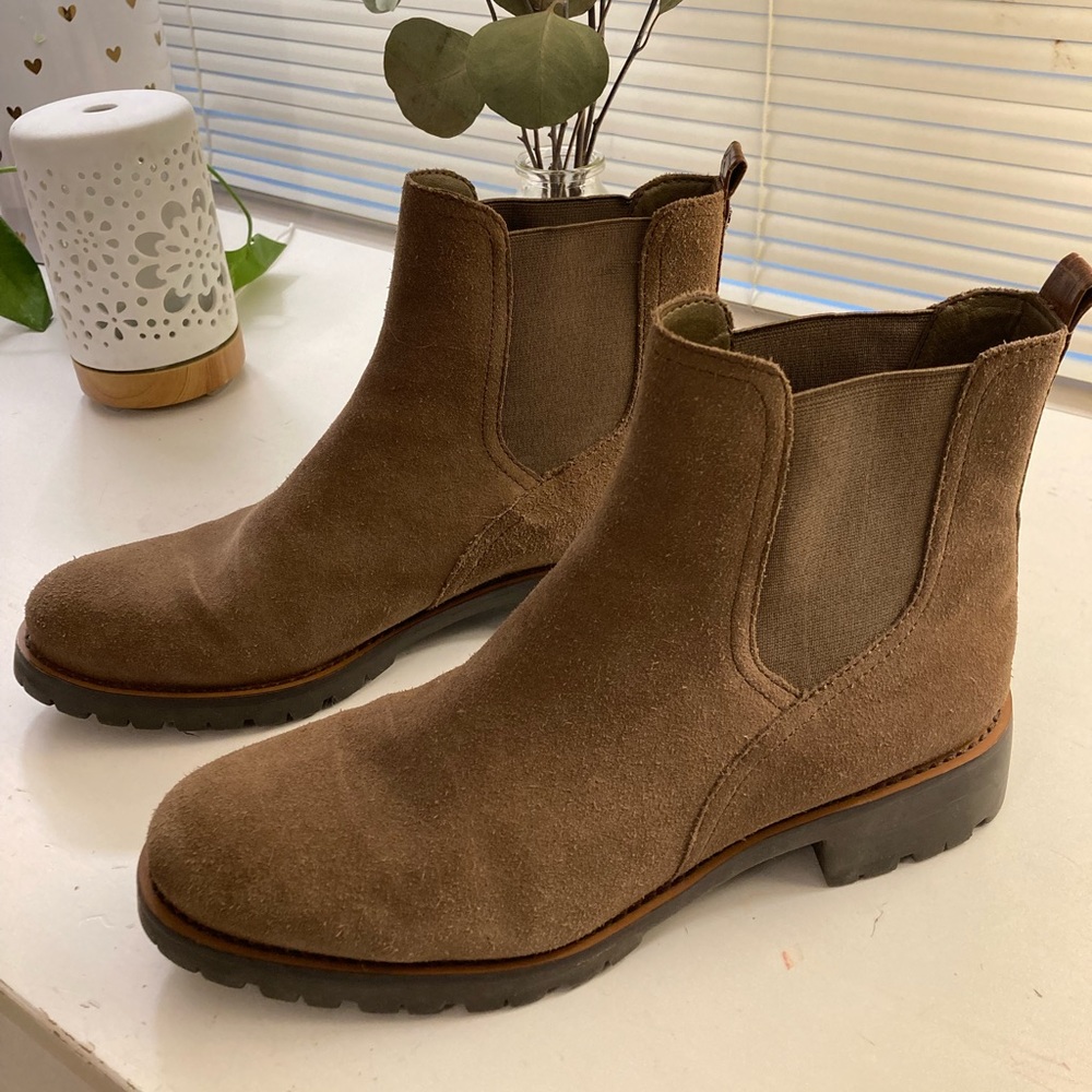 Sam Edelman boots -women’s 9